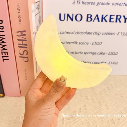 Curved Moon Night Light – INS-Style Bedside Lamp, Atmospheric Bedroom Light, Holiday & Small Gift Ornament