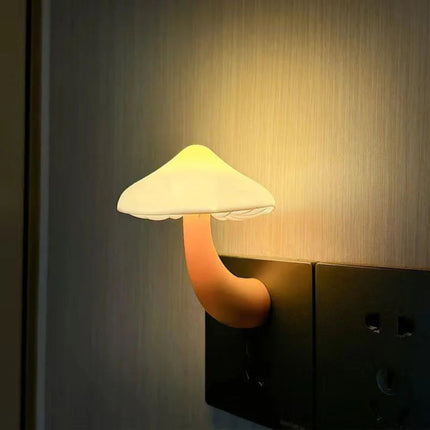 Mushroom LED Night Light – Plug-In Bedside Lamp with Light Sensor, INS-Style Dormitory & Bedroom Atmosphere Sleep Light