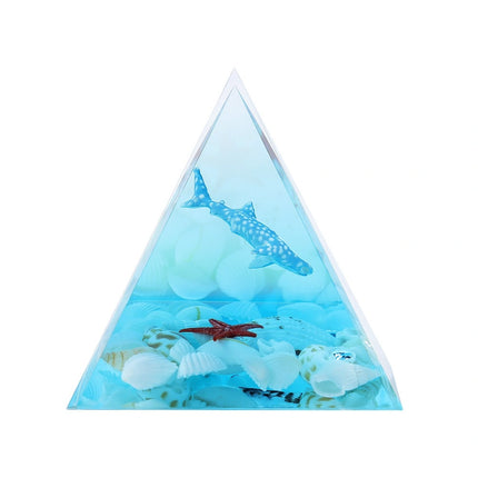 Ocean Pyramid desk lamp