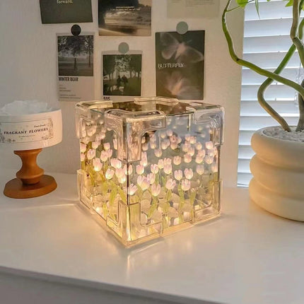 Rechargeable cube night light

