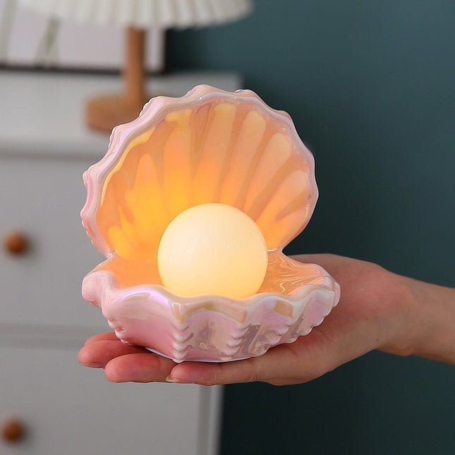 Shell with Pearl Lamp