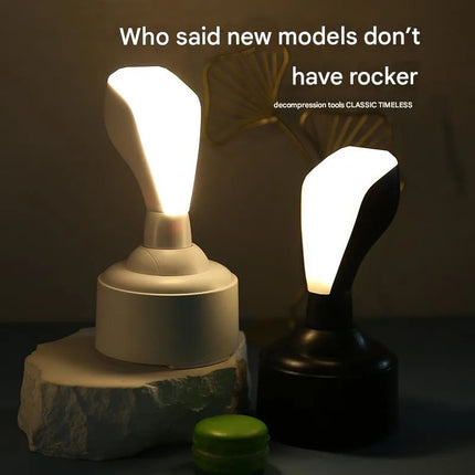 Toggle lamp with pull switch

