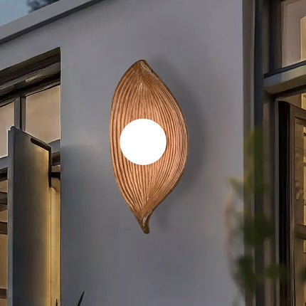 Zen Leaf Wall Lamp