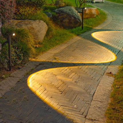 outdoor lawn light